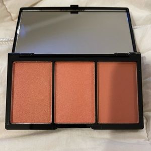 K. Voss blush palette